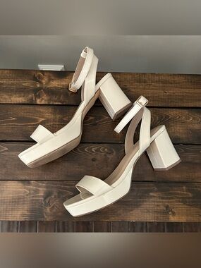 Rachel Zoe Women's Block Heel Sandals